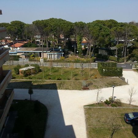 Apartamento Adorable Flat For 6 Guests Next To Bibione Pineda Exterior foto